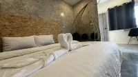 888 Resort Hotels in Nikhom Phatthana