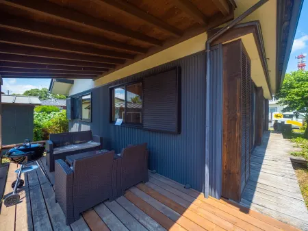 At the Foot of Nasu, an Old Private House Remodele Отели рядом со станцией JR Nozaki station