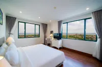 Ha Long Dream Hotel Hotel in zona Imperial Legend Cruise Halong Day Tour