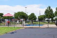 Travelodge Inn & Suites by Wyndham Norman