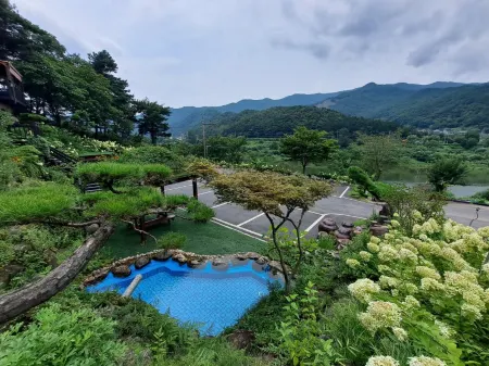 Gokseong Riverside Sketch Pension