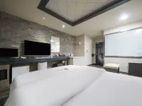 Chilgok Palgongsan Zip Hoteles cerca de Templo Pagyesa