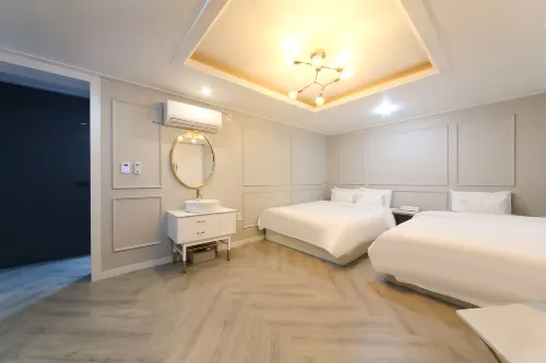 Geojedo Gohyeon Pool