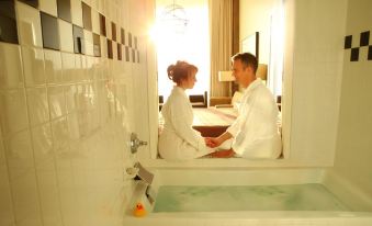 Proximity Hotel