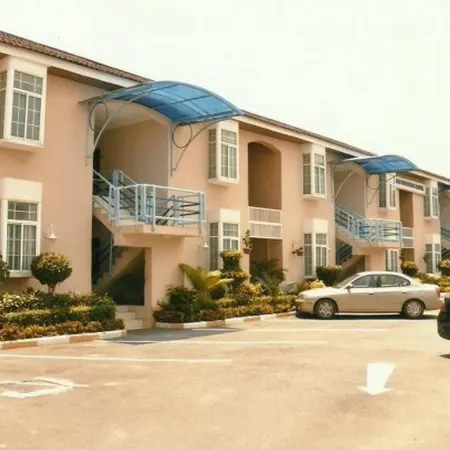 Madugu Hotel and Luxury Apartments