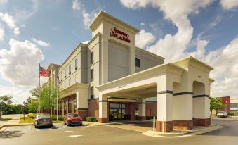 Hampton Inn & Suites Indianapolis-Airport