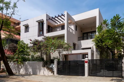Villa 9C by Revkeys