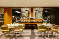 Lemon Tree Hotel Viman Nagar Pune - ที่มีบาร์