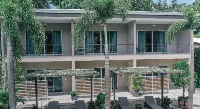Tamarindo Bay Suites - Self Check in, Adults Only
