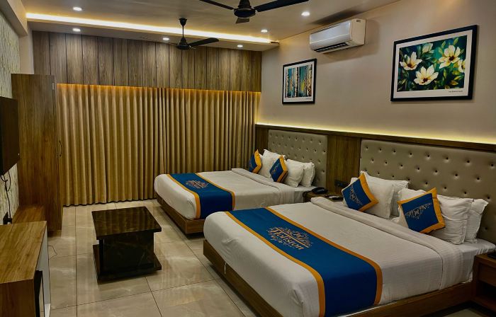 Hotel Holiston