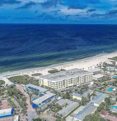 Beach Club Modern Condo C Building Hotels in Osprey