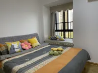 Fangdong Jianxi Apartment (Huangming Cuiling 38th Street) Hotels near Ancient Buddha Rock Cave