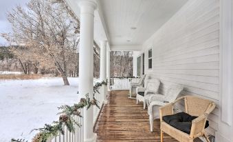 Home Near Downtown and Spearfish Canyon! - Housity