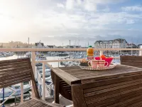 Le Manoir - Parkplatz