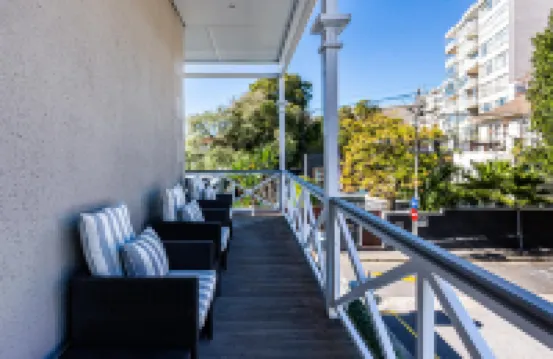 4 on Varneys Guest House