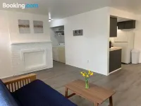 Central Bellevue House