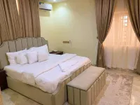 Ennys Court Luxury Apartment