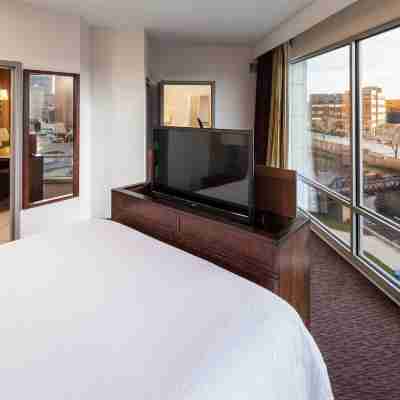 Hilton Garden Inn Sioux Falls Downtown Rooms
