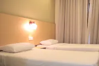 Lipis Plaza Hotel Hotels in Padang Tengku