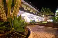 Kn Hotel Matas Blancas - Solo Adultos Hotels near Oasis Wildlife Fuerteventura