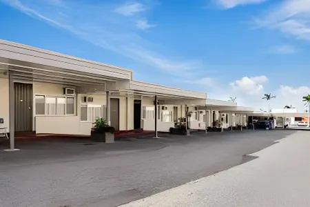 Gladstone CBD Motel Отели в г. Барни Пойнт