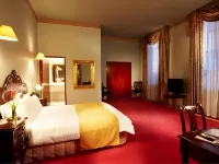 VR Hamilton Hotels near Lighthouse Christian Fellowship Hamilton