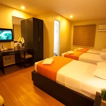 L Square Hotel