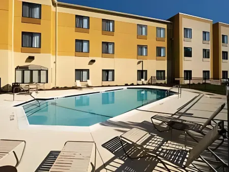 SpringHill Suites Columbus Отели рядом с Аэропорт Коламбус Метрополитен