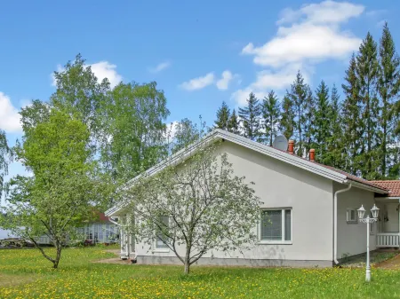 Lake Suite Отели рядом с достопримечательностью «Yli-Marola Domestic Animal Yard»