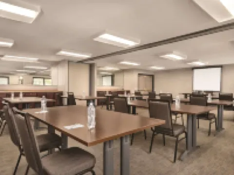 Country Inn & Suites by Radisson, Pella, IA Hotels in Pella