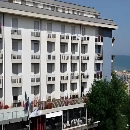 Hotel Adlon