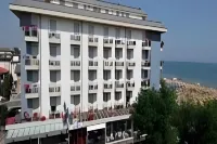 Hotel Adlon Hotels in 