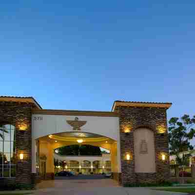 Thunderbird Lodge Hotel Exterior