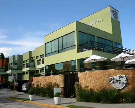 هوتل فيسينو أل مار فنادق في کواروخا