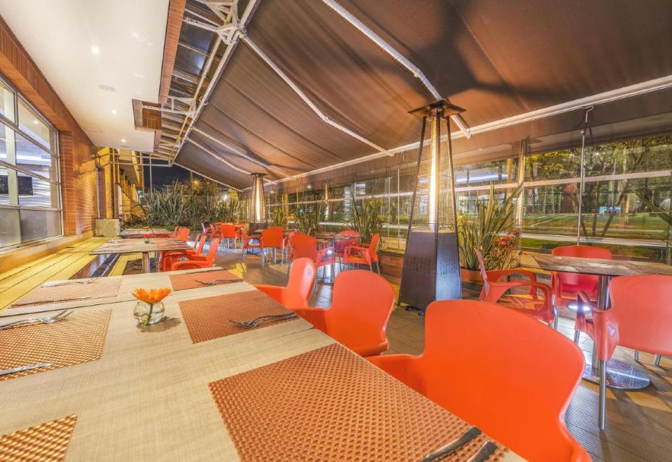 아파르타멘토스 플라자 스위트