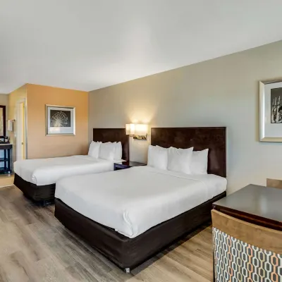 Comfort Inn Boardwalk Hotels near Santa Cruz Beach Boardwalk