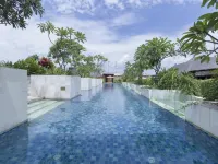 Ramada by Wyndham Bali Sunset Road Kuta - Bãi biển