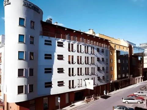 Qubus Hotel Wrocław Отели рядом с достопримечательностью «University of Wrocław»