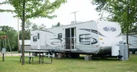 Bonanza Camping Resort Hotel di Lake Delton
