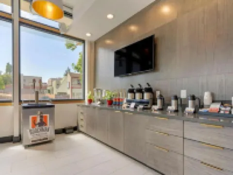 Aiden by Best Western @ Berkeley Hotels in Berkeley