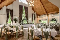 Heritage Park Pontypridd, Trademark Collection by Wyndham - 朝食