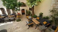 Pin Traveler House Hotels in 