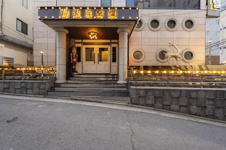 Major Hotel