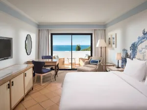 Pine Cliffs Hotel, a Luxury Collection Resort, Algarve