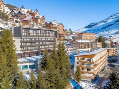 Royal Ours Blanc Boutique Hôtel & Spa Hotels in Le Bourg-dOisans