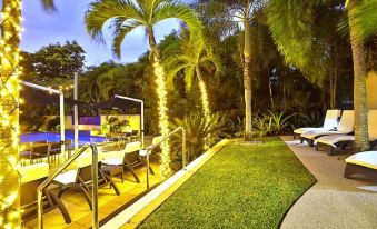 Central Plaza Port Douglas