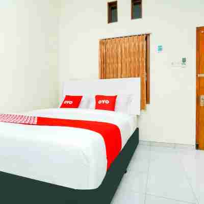 OYO 1642 Penginapan Anggrek Syariah 2 Rooms