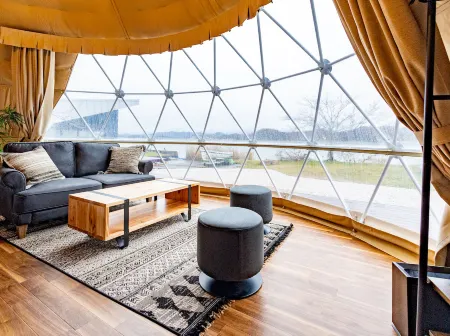 EARTH STAY AOSHIMA Отели рядом со станцией JR Tottoridaigakumae Station