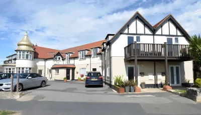 4Thedome Hotels in Highcliffe