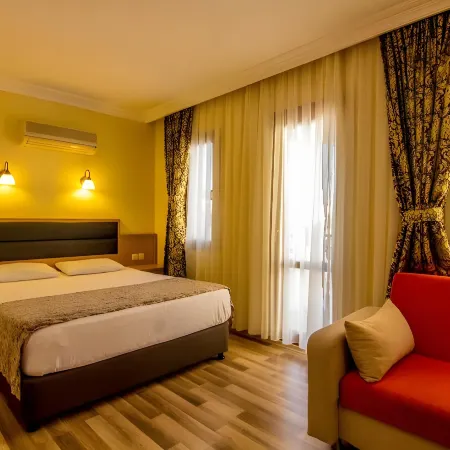 Magic Tulip Beach Hotel